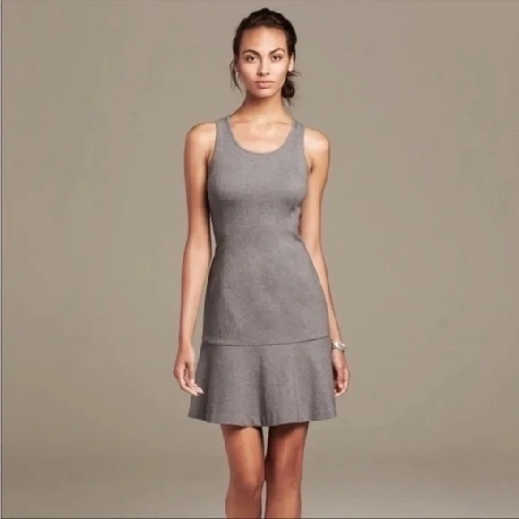 Banana Republic Dresses & Skirts - Banana Republic Gray Sleeveless Fitted & Flare Drop Waist Mini Dress Size 0